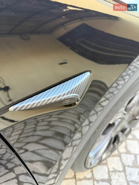 Внедорожник / Кроссовер Tesla Model Y 2024 в Дрогобыче