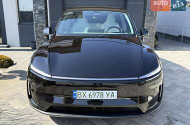 Позашляховик / Кросовер Tesla Model Y 2025 в Хмельницькому Позашляховик / Кросовер Tesla Model Y 2025 в Хмельницькому