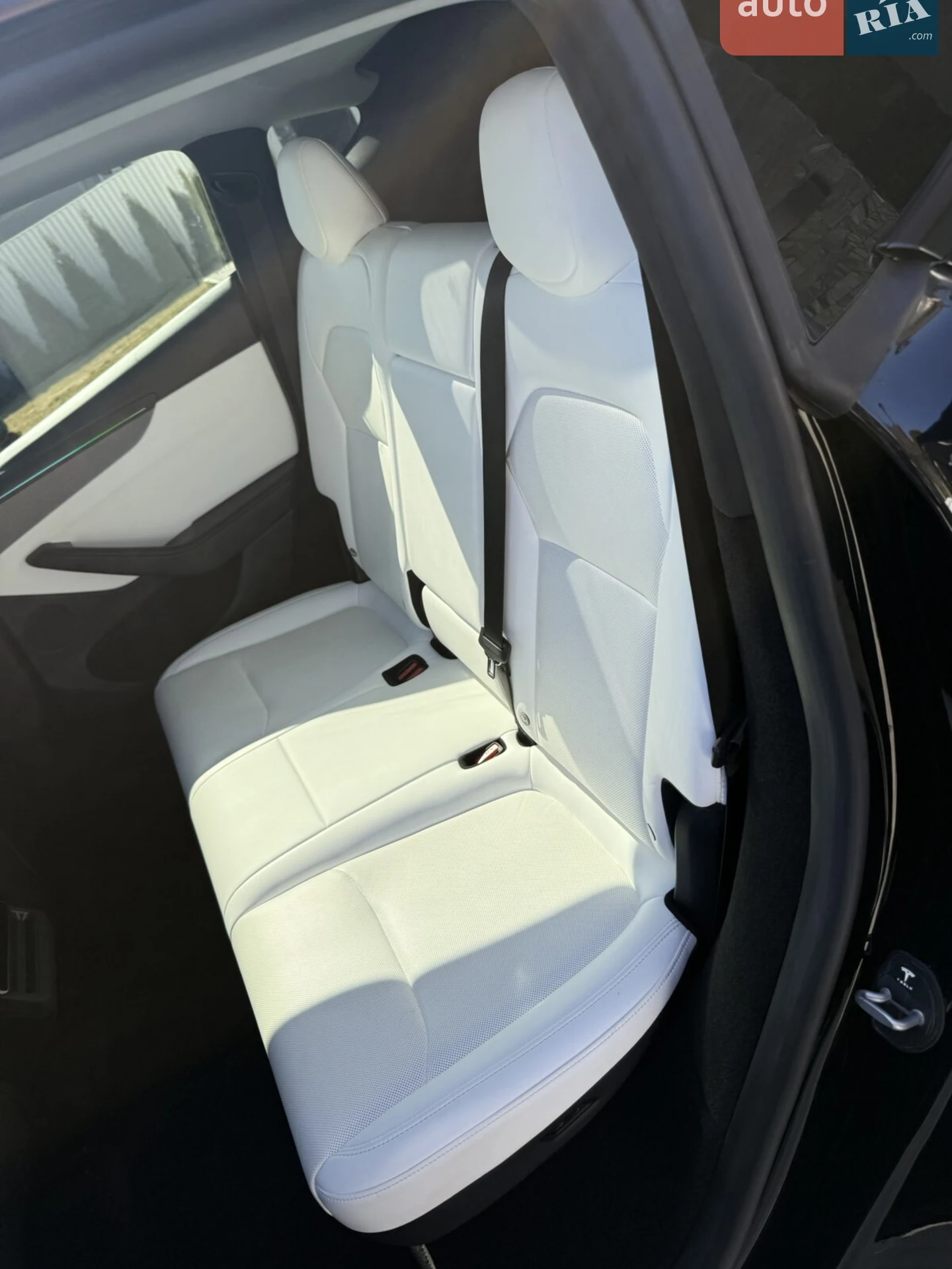 2025 Tesla Model Y - мініатюра 44
