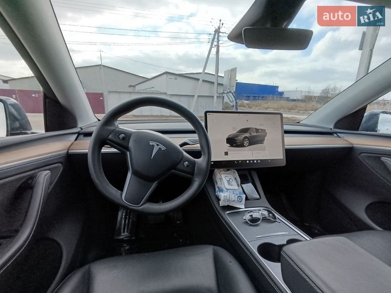 Внедорожник / Кроссовер Tesla Model Y 2023 в Борисполе