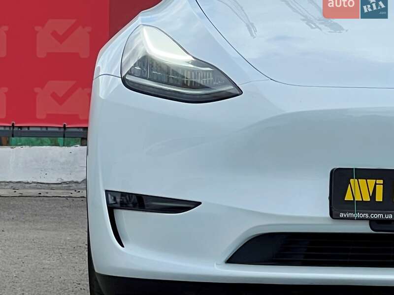 Внедорожник / Кроссовер Tesla Model Y 2023 в Киеве