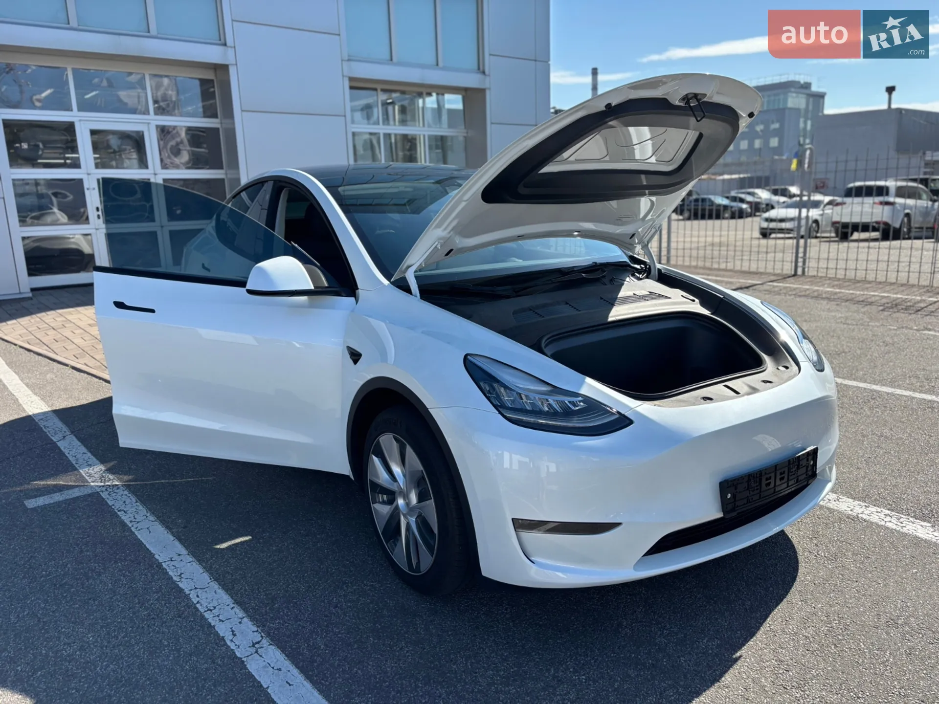 2023 Tesla Model Y - мініатюра 9