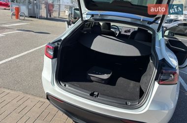 Внедорожник / Кроссовер Tesla Model Y 2023 в Киеве