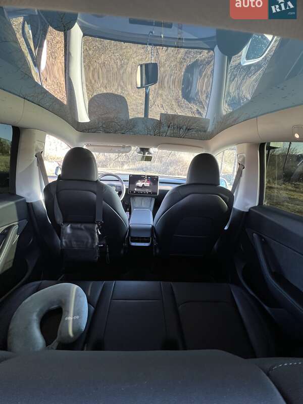 Позашляховик / Кросовер Tesla Model Y 2024 в Полтаві