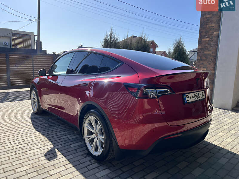 Внедорожник / Кроссовер Tesla Model Y 2021 в Полтаве
