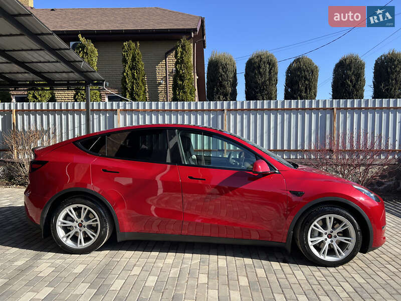 Внедорожник / Кроссовер Tesla Model Y 2021 в Полтаве