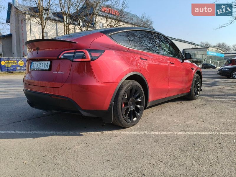 Внедорожник / Кроссовер Tesla Model Y 2021 в Ивано-Франковске