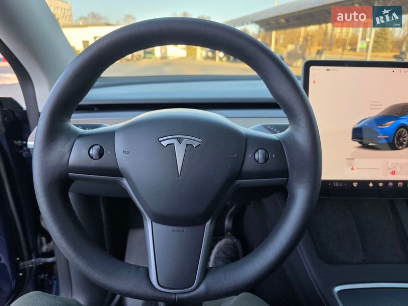 Внедорожник / Кроссовер Tesla Model Y 2023 в Полтаве