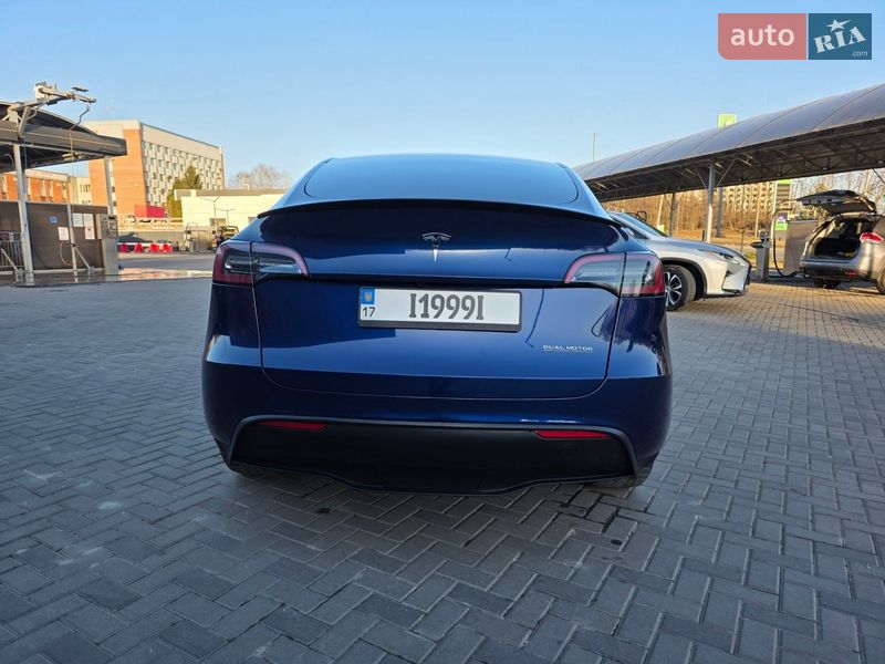 Внедорожник / Кроссовер Tesla Model Y 2023 в Полтаве