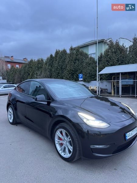 Позашляховик / Кросовер Tesla Model Y 2021 в Києві