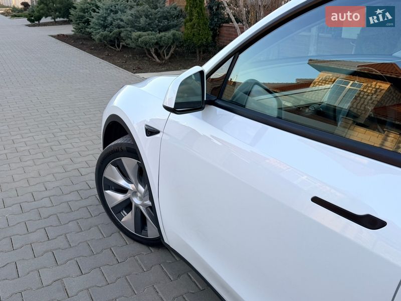 Внедорожник / Кроссовер Tesla Model Y 2022 в Одессе
