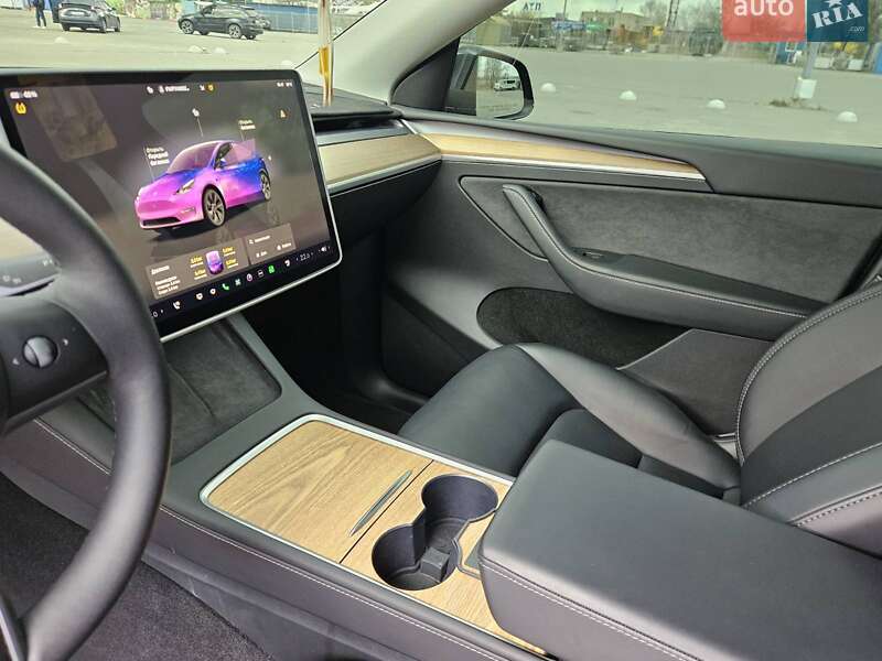 Внедорожник / Кроссовер Tesla Model Y 2024 в Днепре фото 23 Внедорожник / Кроссовер Tesla Model Y 2024 в Днепре