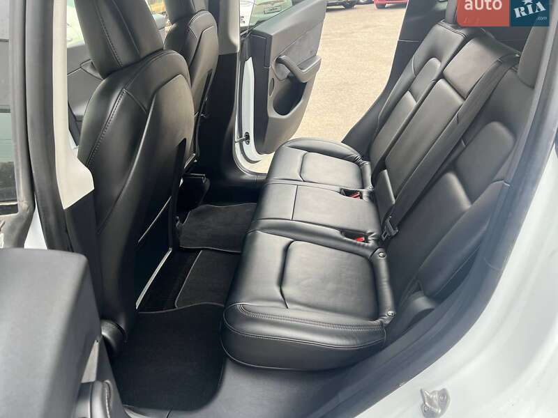 Позашляховик / Кросовер Tesla Model Y 2022 в Одесі