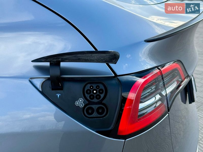 Позашляховик / Кросовер Tesla Model Y 2023 в Стрию фото 26 Позашляховик / Кросовер Tesla Model Y 2023 в Стрию