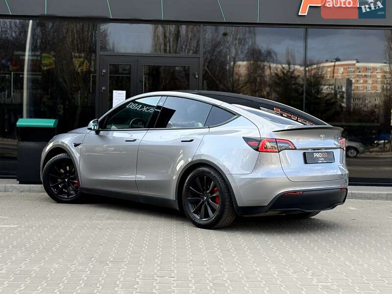 Внедорожник / Кроссовер Tesla Model Y 2023 в Киеве