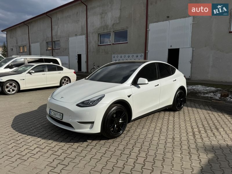Внедорожник / Кроссовер Tesla Model Y 2022 в Луцке