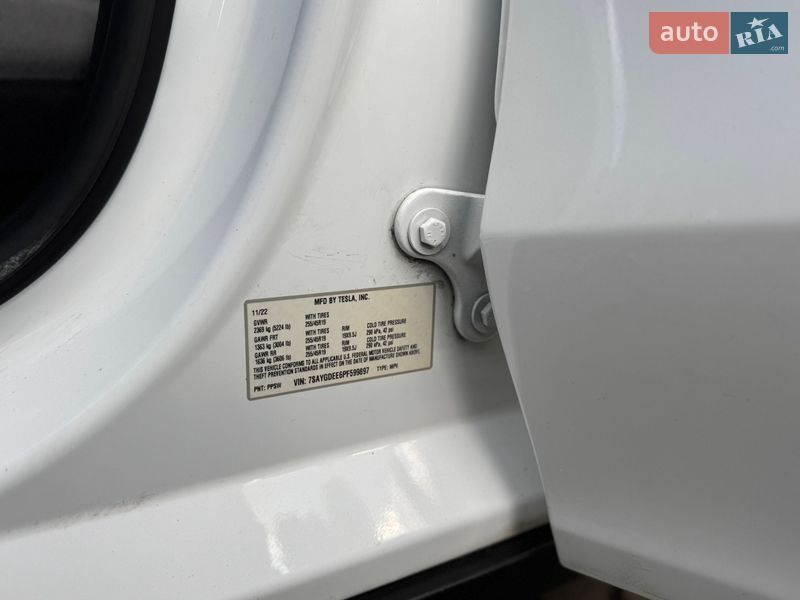 Внедорожник / Кроссовер Tesla Model Y 2022 в Луцке