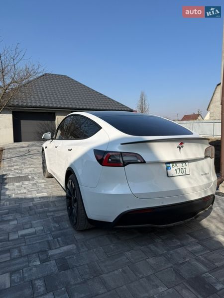 Внедорожник / Кроссовер Tesla Model Y 2020 в Костополе