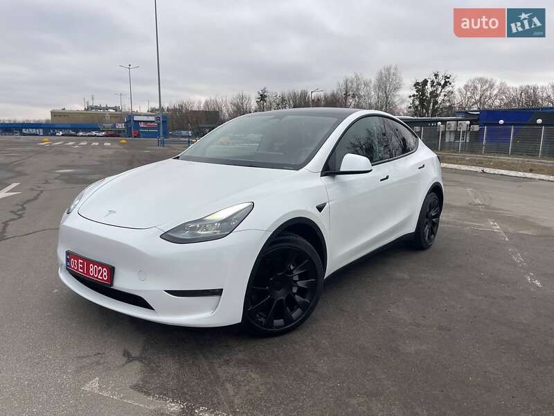 Позашляховик / Кросовер Tesla Model Y 2023 в Києві фото 2 Позашляховик / Кросовер Tesla Model Y 2023 в Києві