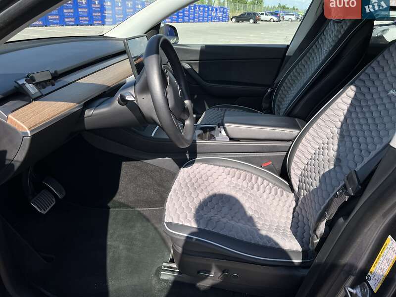 Внедорожник / Кроссовер Tesla Model Y 2021 в Виннице