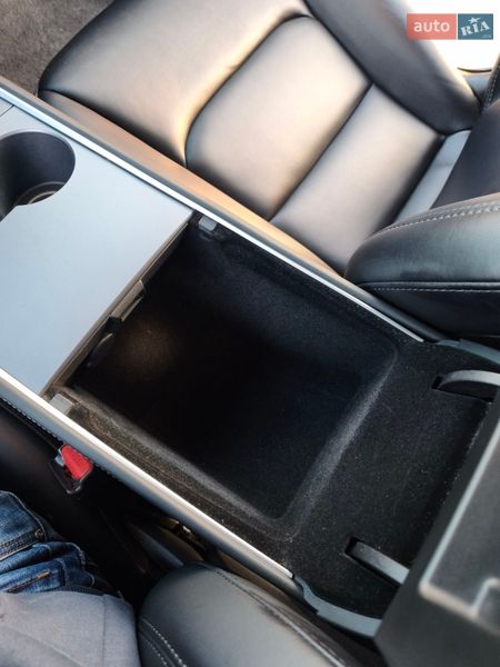 Внедорожник / Кроссовер Tesla Model Y 2021 в Львове фото 25 Внедорожник / Кроссовер Tesla Model Y 2021 в Львове