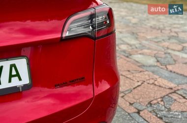 Внедорожник / Кроссовер Tesla Model Y 2021 в Кременчуге