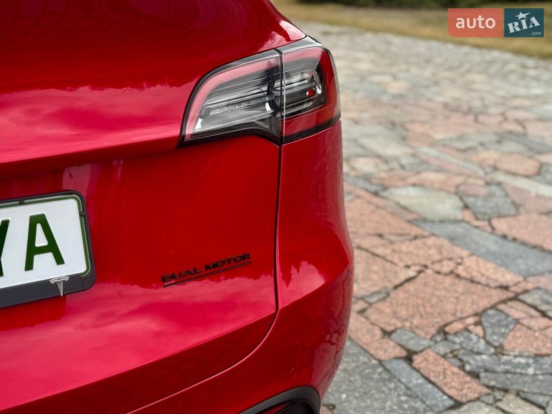 Внедорожник / Кроссовер Tesla Model Y 2021 в Кременчуге