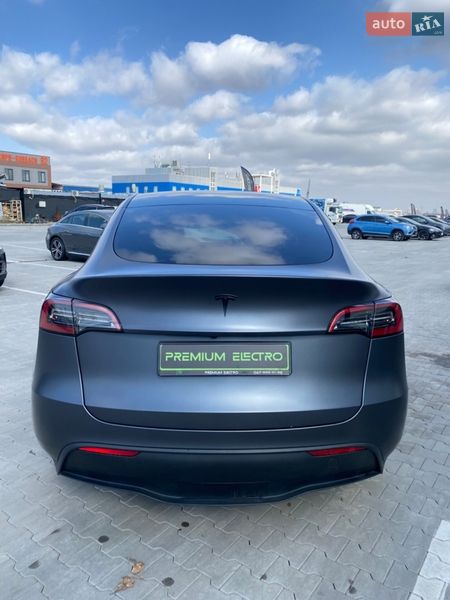 Внедорожник / Кроссовер Tesla Model Y 2023 в Киеве