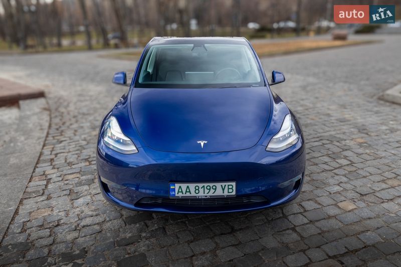 Tesla Model Y 2020