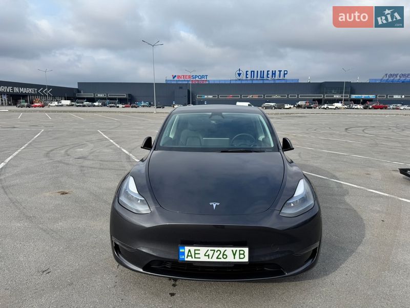 Внедорожник / Кроссовер Tesla Model Y 2024 в Днепре