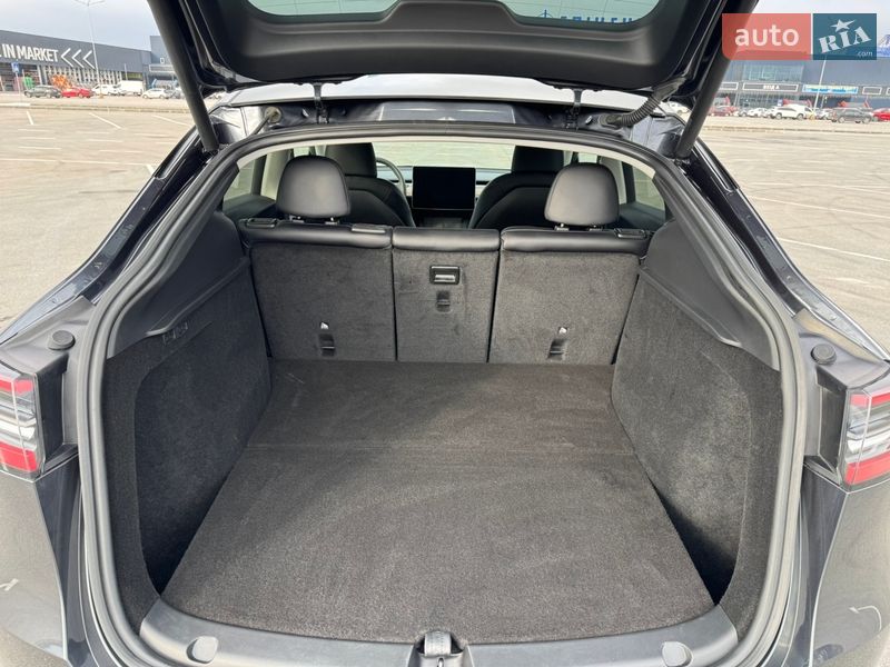 Внедорожник / Кроссовер Tesla Model Y 2024 в Днепре
