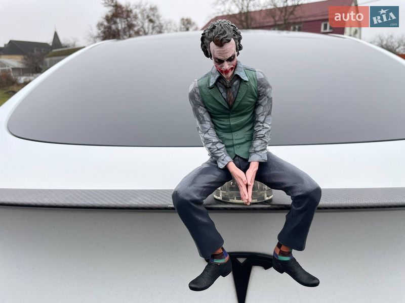 Внедорожник / Кроссовер Tesla Model Y 2022 в Киеве