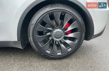 Внедорожник / Кроссовер Tesla Model Y 2022 в Киеве