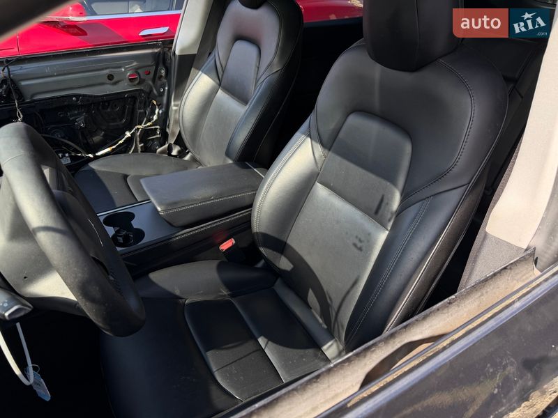 Позашляховик / Кросовер Tesla Model Y 2022 в Дрогобичі