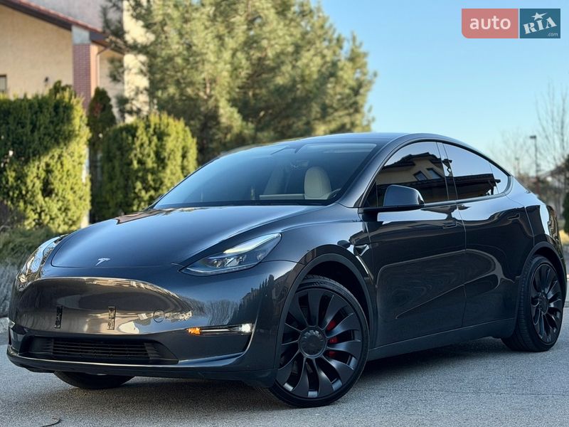 Позашляховик / Кросовер Tesla Model Y 2024 в Одесі фото 5 Позашляховик / Кросовер Tesla Model Y 2024 в Одесі