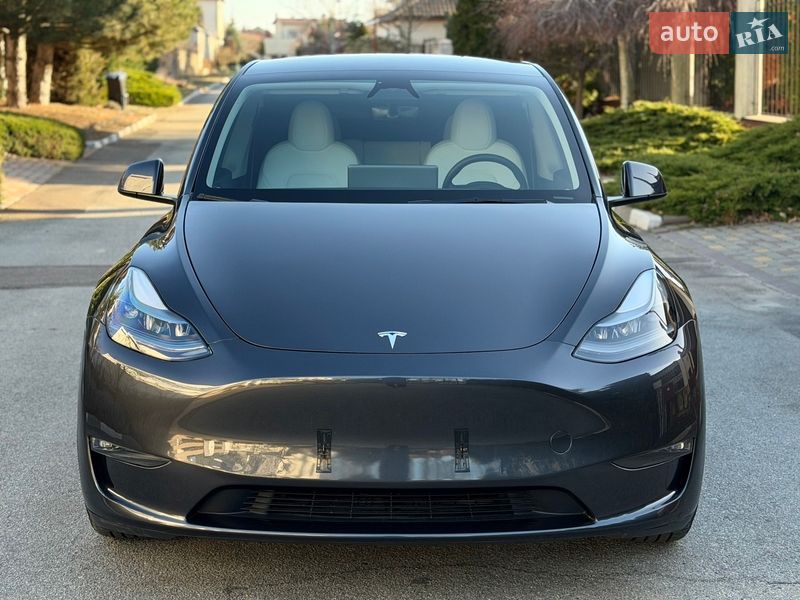 Позашляховик / Кросовер Tesla Model Y 2024 в Одесі фото 10 Позашляховик / Кросовер Tesla Model Y 2024 в Одесі