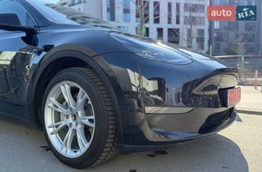 Внедорожник / Кроссовер Tesla Model Y 2023 в Киеве