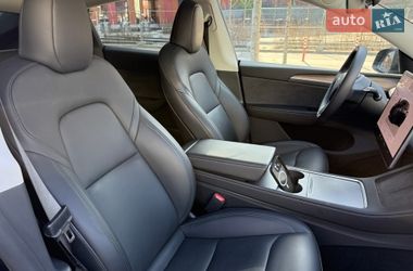 Внедорожник / Кроссовер Tesla Model Y 2023 в Киеве