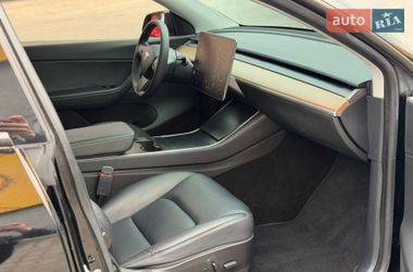 Внедорожник / Кроссовер Tesla Model Y 2020 в Луцке