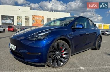 Внедорожник / Кроссовер Tesla Model Y 2023 в Киеве