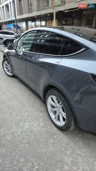 Внедорожник / Кроссовер Tesla Model Y 2022 в Киеве