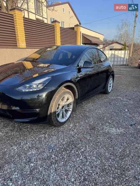 Внедорожник / Кроссовер Tesla Model Y 2023 в Харькове