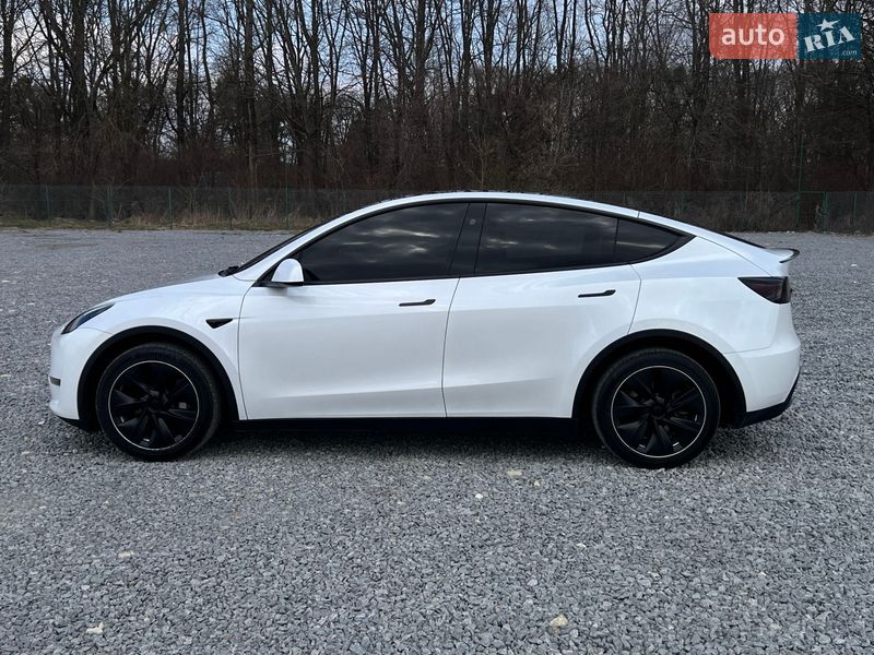 Позашляховик / Кросовер Tesla Model Y 2023 в Львові фото 10 Позашляховик / Кросовер Tesla Model Y 2023 в Львові