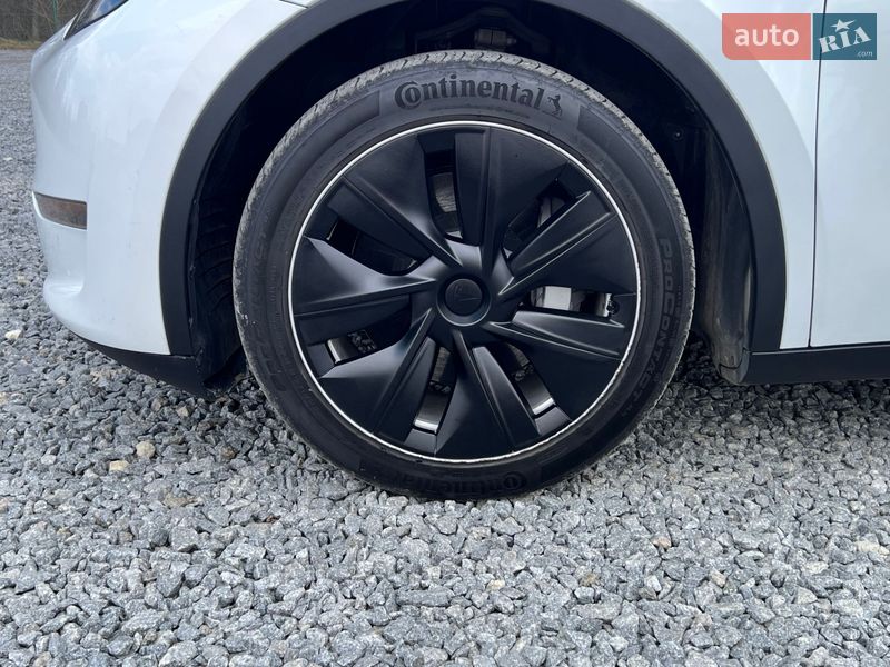 Позашляховик / Кросовер Tesla Model Y 2023 в Львові фото 19 Позашляховик / Кросовер Tesla Model Y 2023 в Львові
