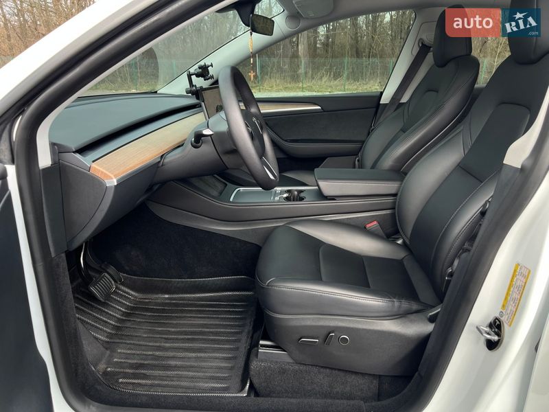 Позашляховик / Кросовер Tesla Model Y 2023 в Львові фото 24 Позашляховик / Кросовер Tesla Model Y 2023 в Львові