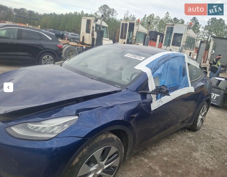 Позашляховик / Кросовер Tesla Model Y 2023 в Львові