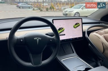 Внедорожник / Кроссовер Tesla Model Y 2023 в Киеве