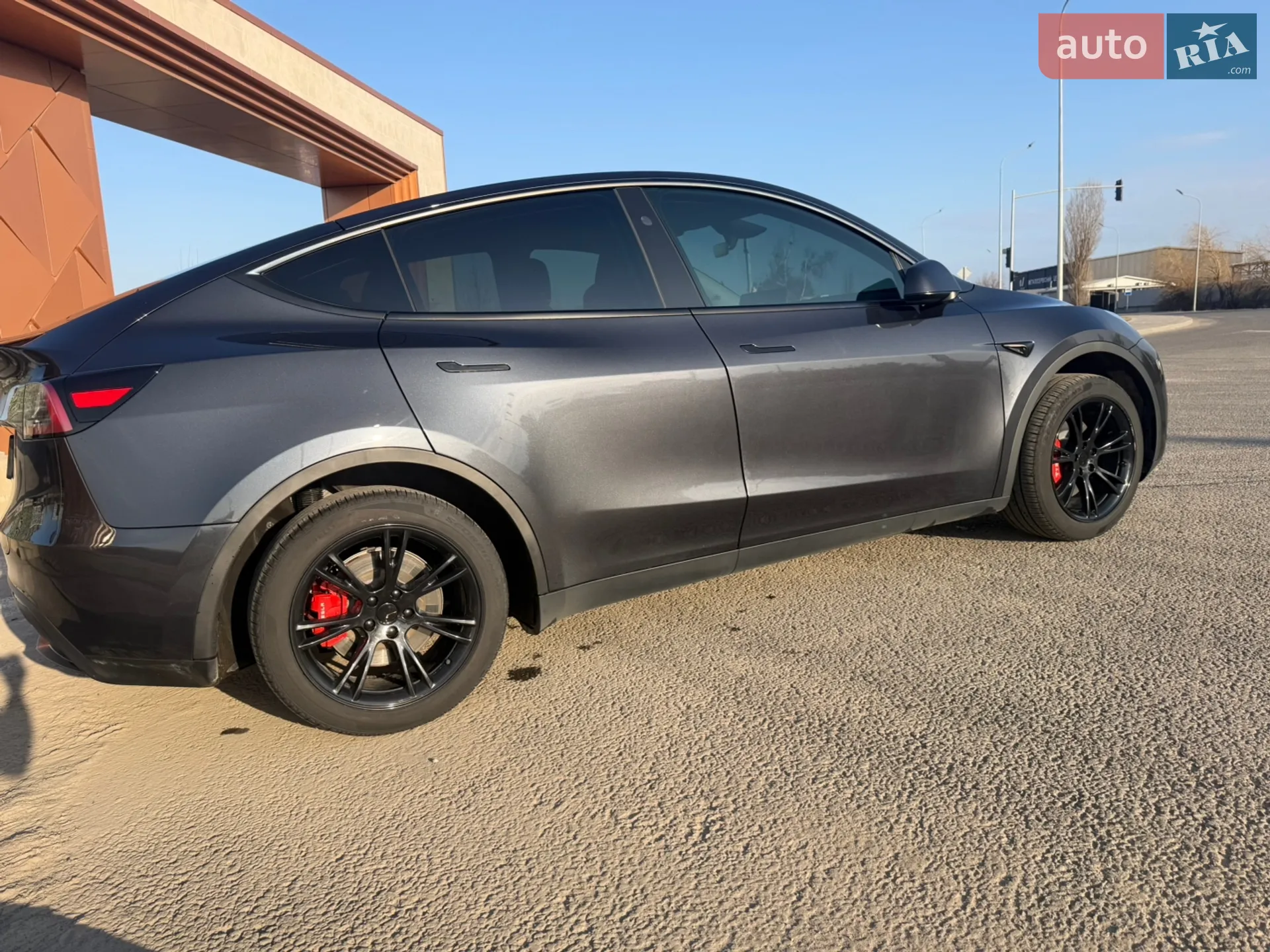 2024 Tesla Model Y - мініатюра 18