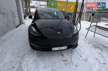 Внедорожник / Кроссовер Tesla Model Y 2021 в Киеве