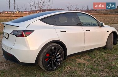Внедорожник / Кроссовер Tesla Model Y 2023 в Львове